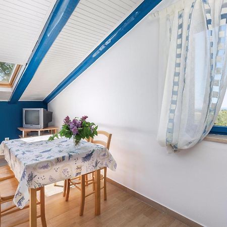 Cozy Apartment In Tar With House Sea View Tar-Vabriga Extérieur photo