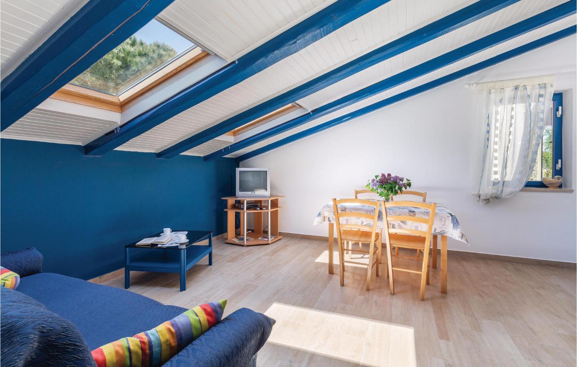Cozy Apartment In Tar With House Sea View Tar-Vabriga Extérieur photo