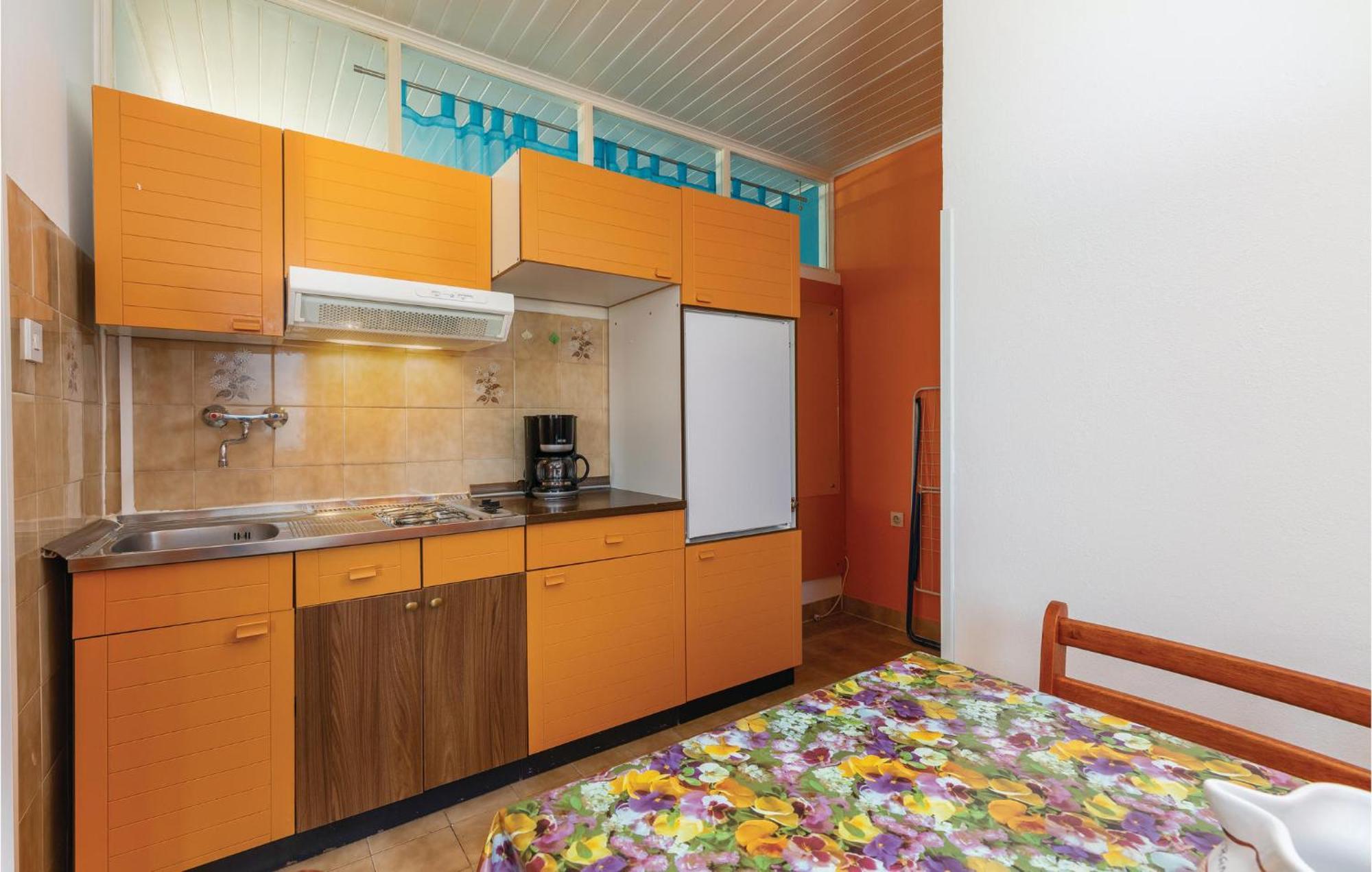 Cozy Apartment In Tar With House Sea View Tar-Vabriga Extérieur photo