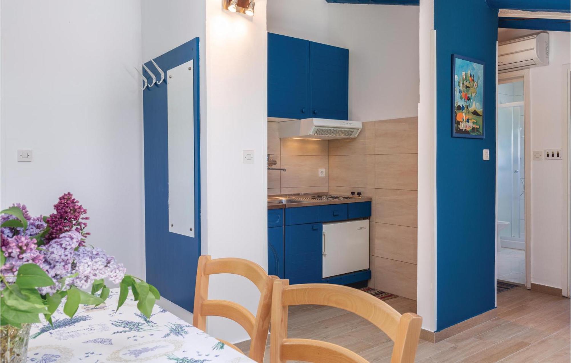 Cozy Apartment In Tar With House Sea View Tar-Vabriga Extérieur photo